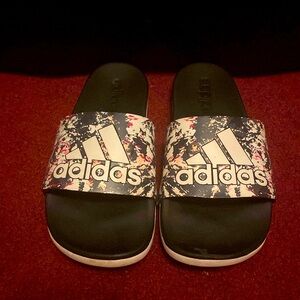 Adidas slides woman size 6